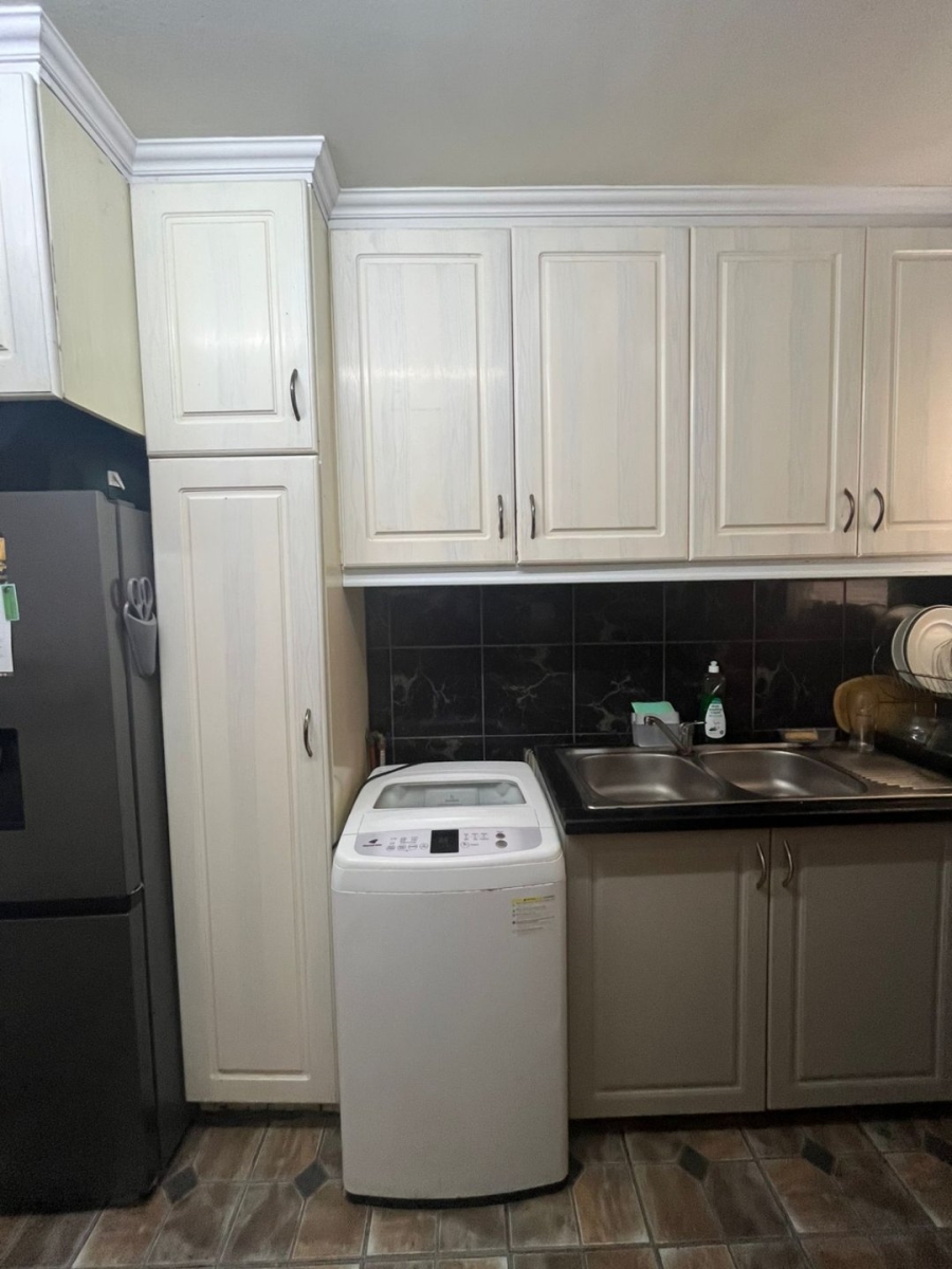 4 Bedroom Property for Sale in Strandfontein Village Western Cape